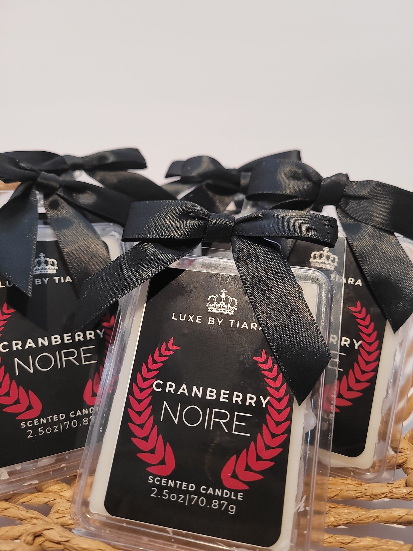 Cranberry Noire 8oz candles