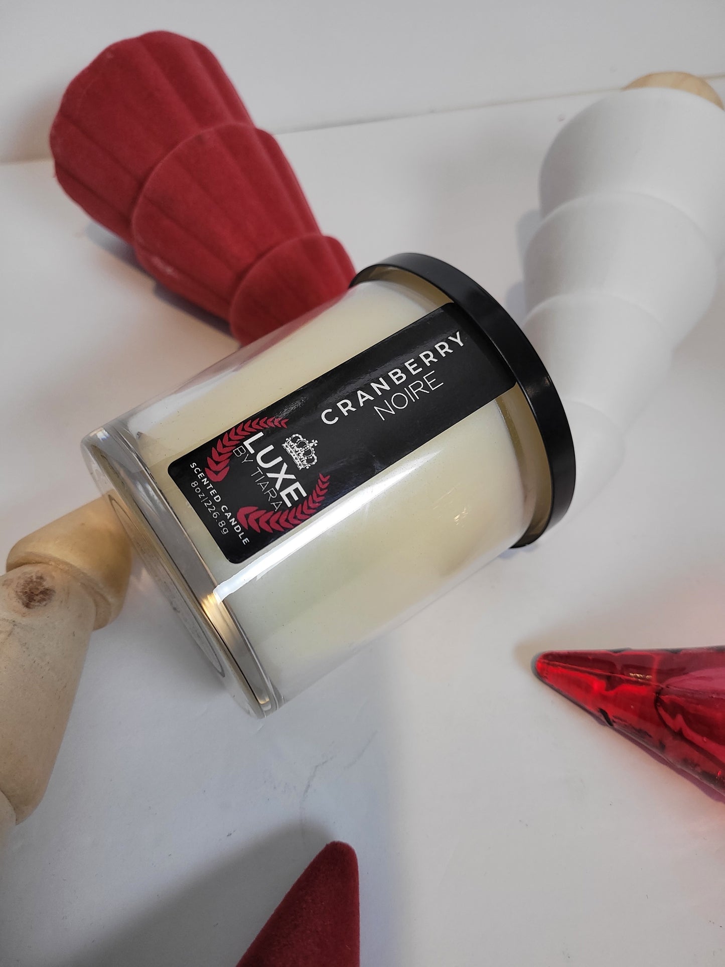 Cranberry Noire 8oz candles